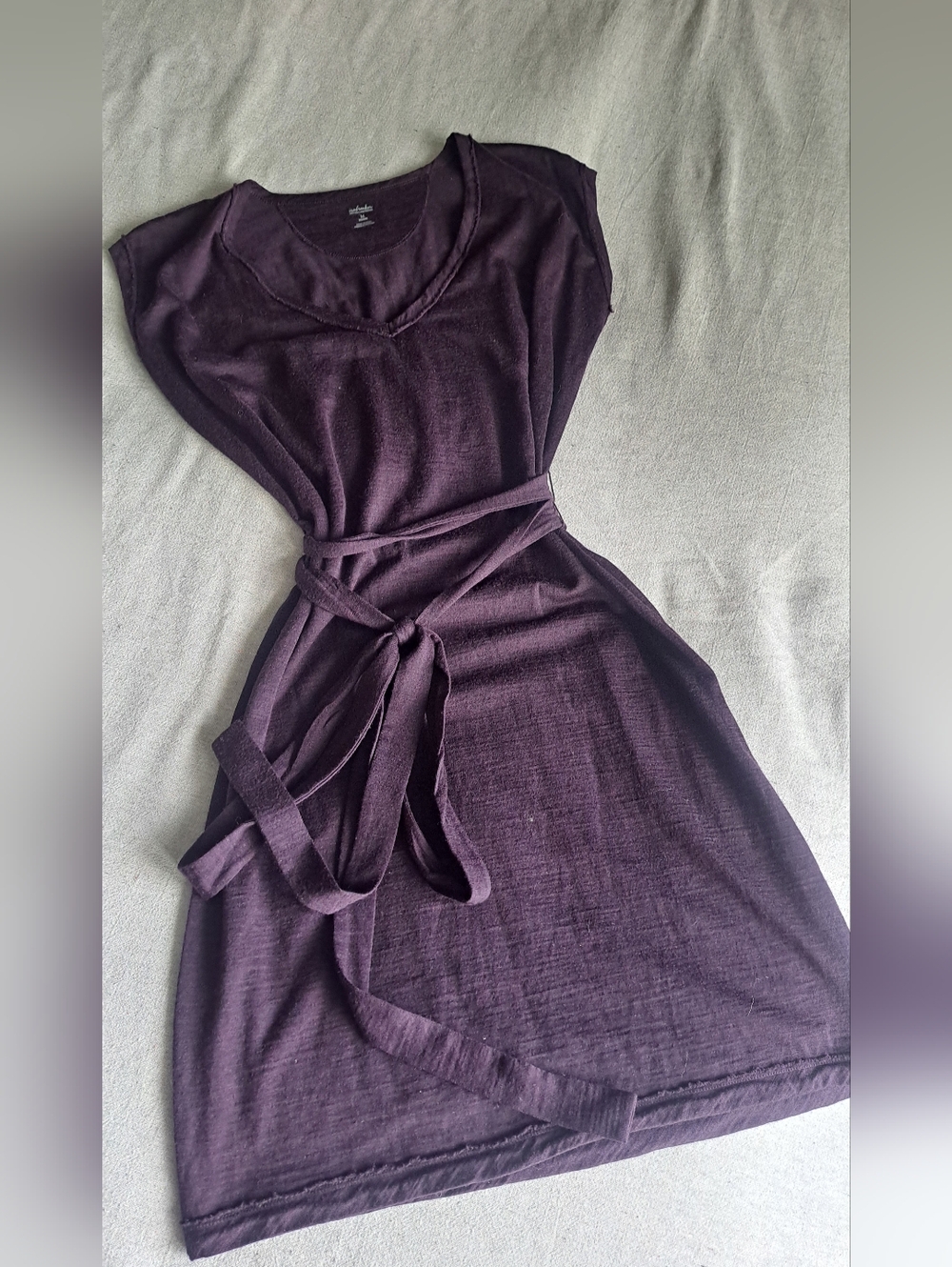 Icebreaker Plum V-Neck Tie-Waist Midi Dress